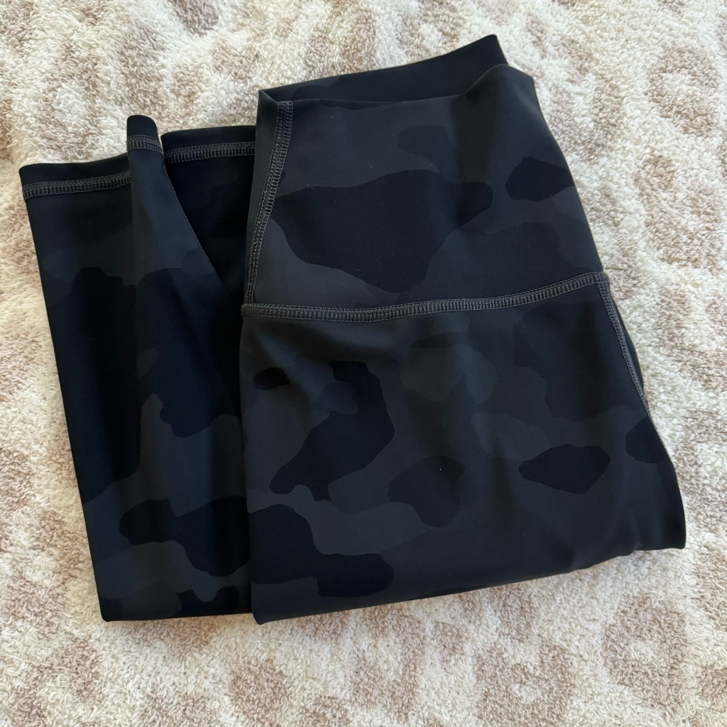 Alo Camo Leggings
